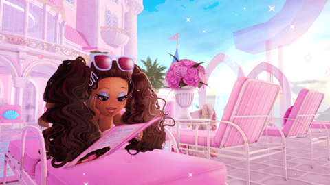 Royale❄️High - Roblox Strategy Hub: Stats, Videos &amp; Power Tips