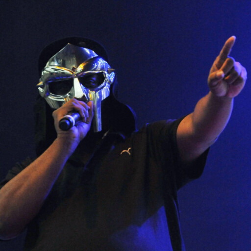 RobloxGo - slow - Roblox Strategy Hub: Stats, Videos & Power Tips